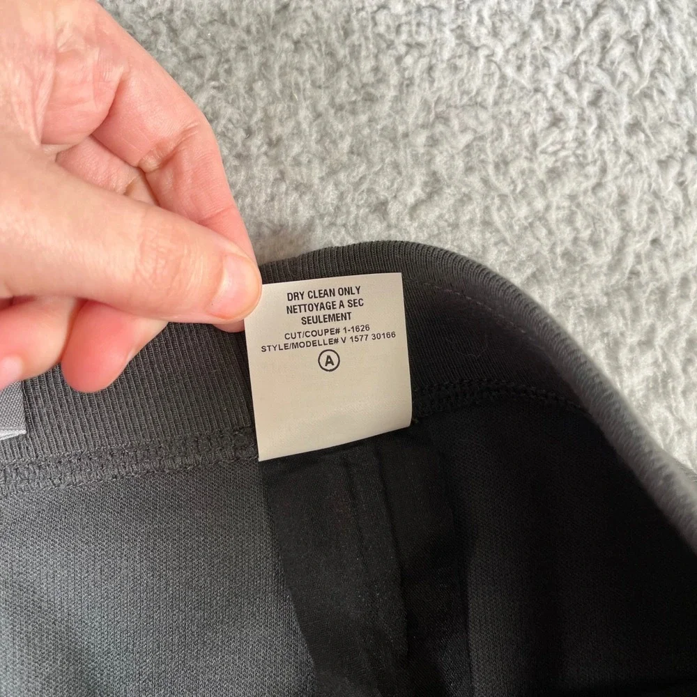 Vince Black/Grey Ribbed Knit Pencil Skirt Medium Viscose Blend‎ Knee Length